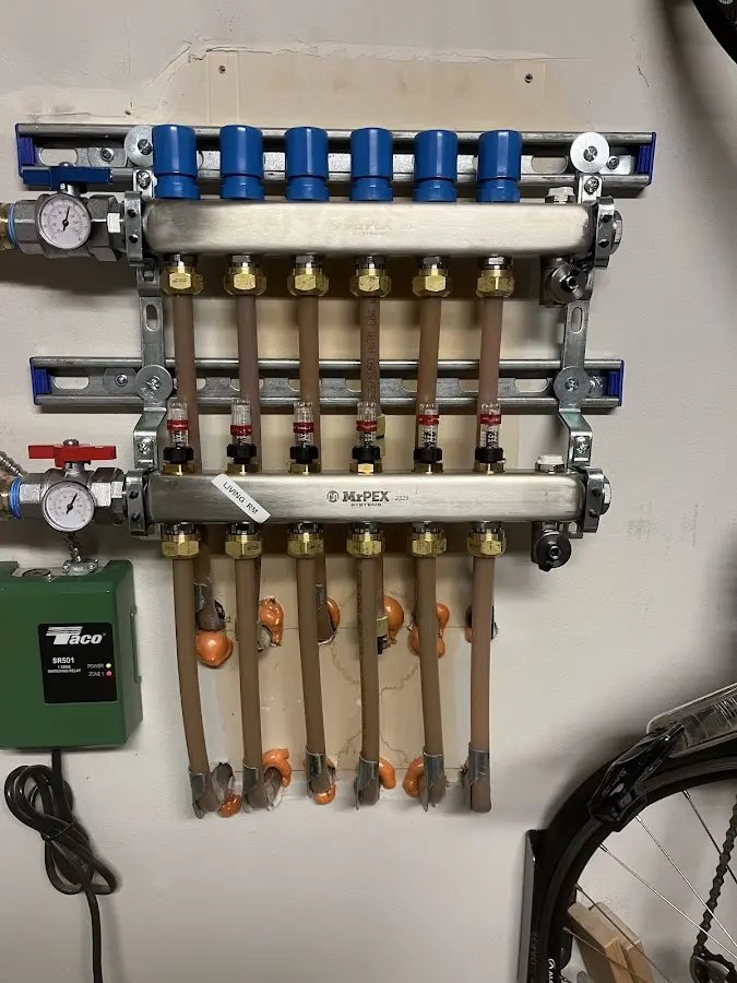 Plumber performing Leak Detection at a residential property in El Sobrante